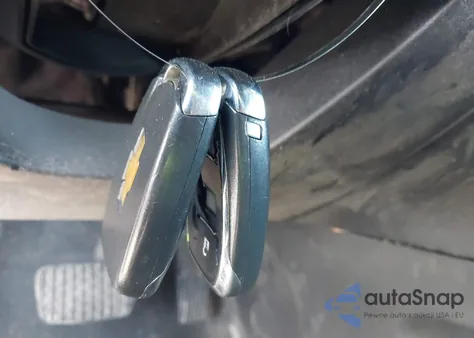 2018 Chevrolet Equinox Ls z USA, uszkodzony, nr VIN 3GNAXHEV7JL384051